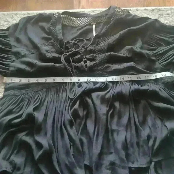 Free People Pebbled Don't Let Go Peasant Top S - Picture 13 of 14